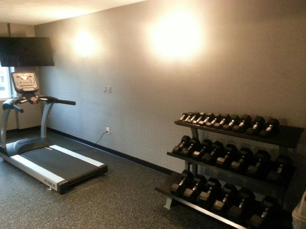 Doubletree By Hilton St. Louis Forest Park Εξωτερικό φωτογραφία