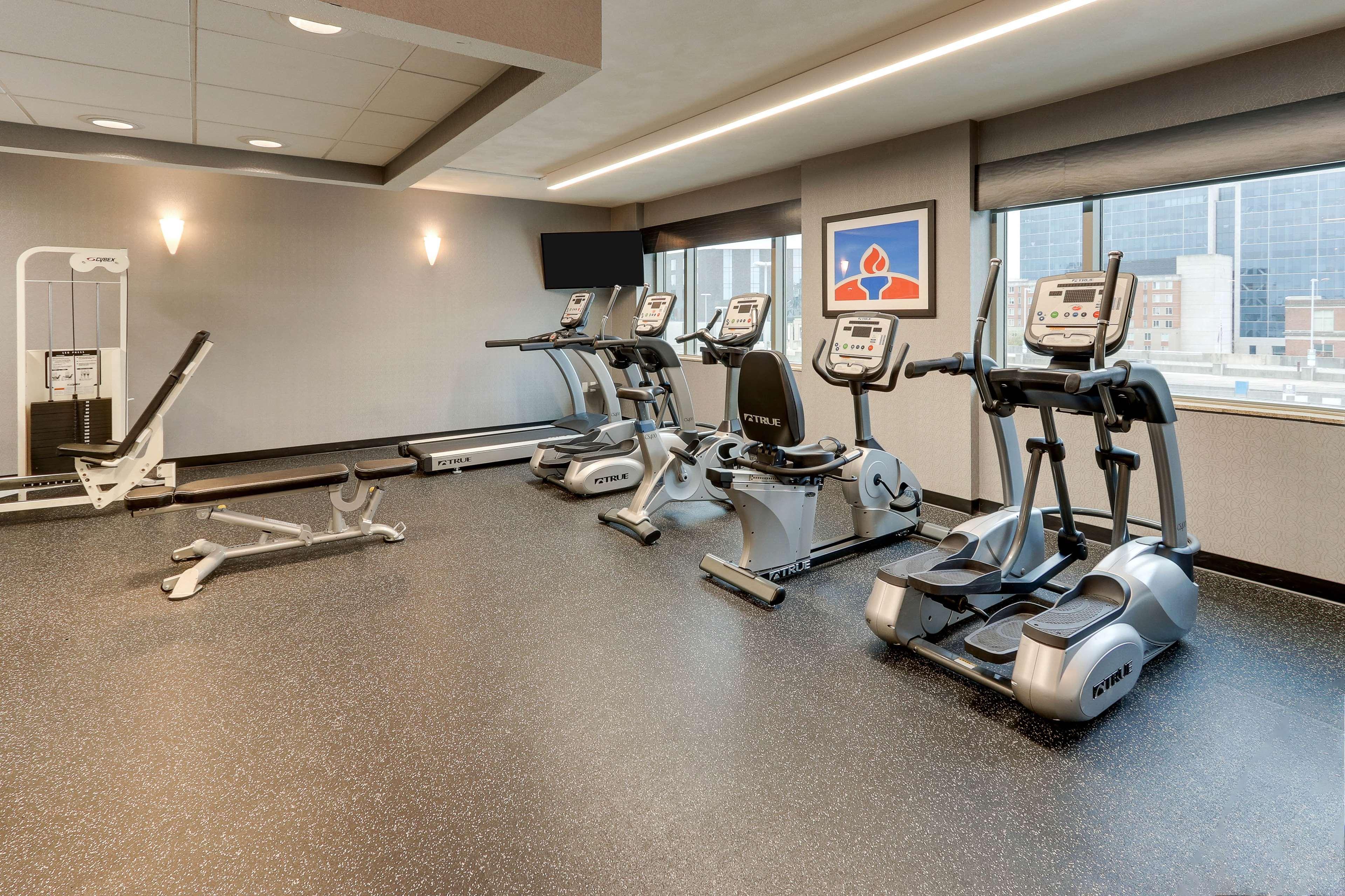 Doubletree By Hilton St. Louis Forest Park Εξωτερικό φωτογραφία
