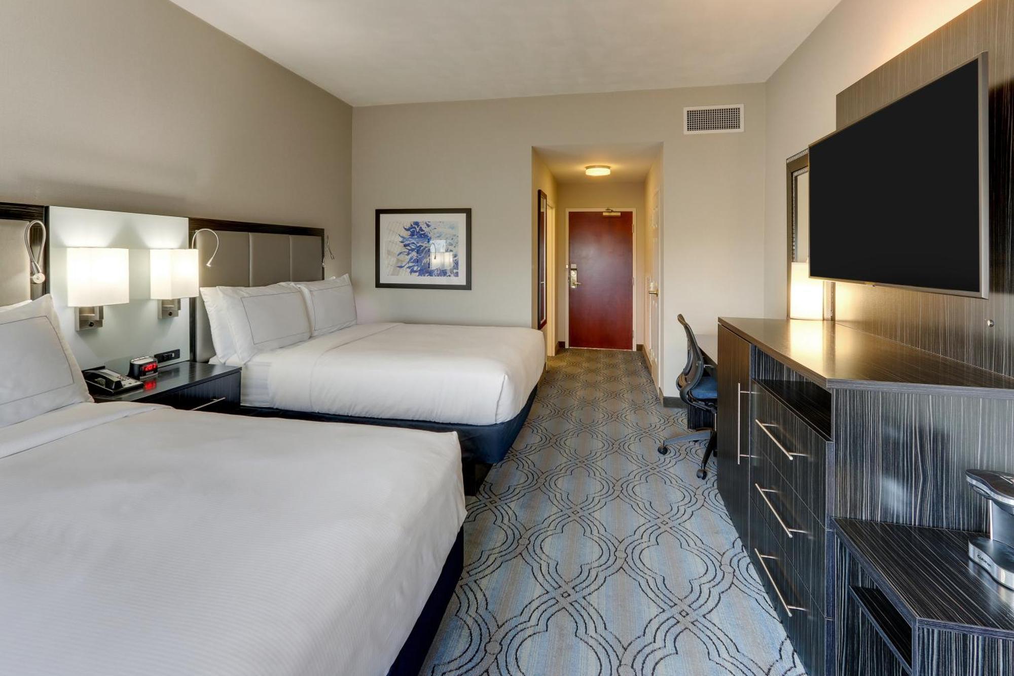Doubletree By Hilton St. Louis Forest Park Εξωτερικό φωτογραφία