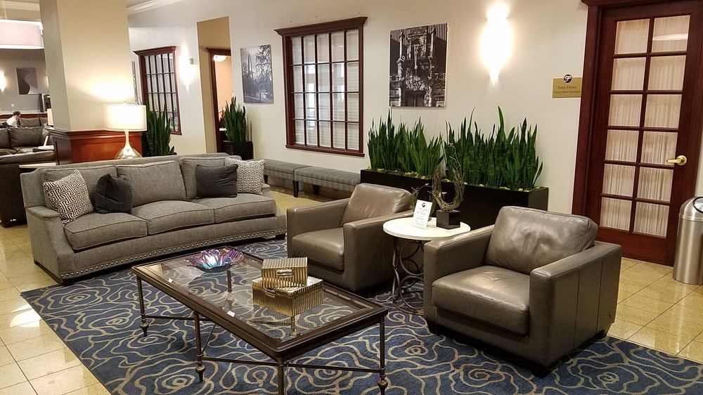 Doubletree By Hilton St. Louis Forest Park Εξωτερικό φωτογραφία